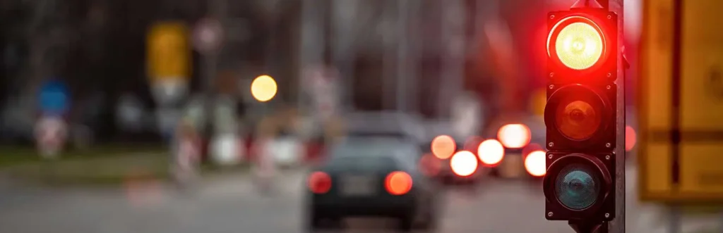 Avoiding Accidents at Traffic Light Intersections
